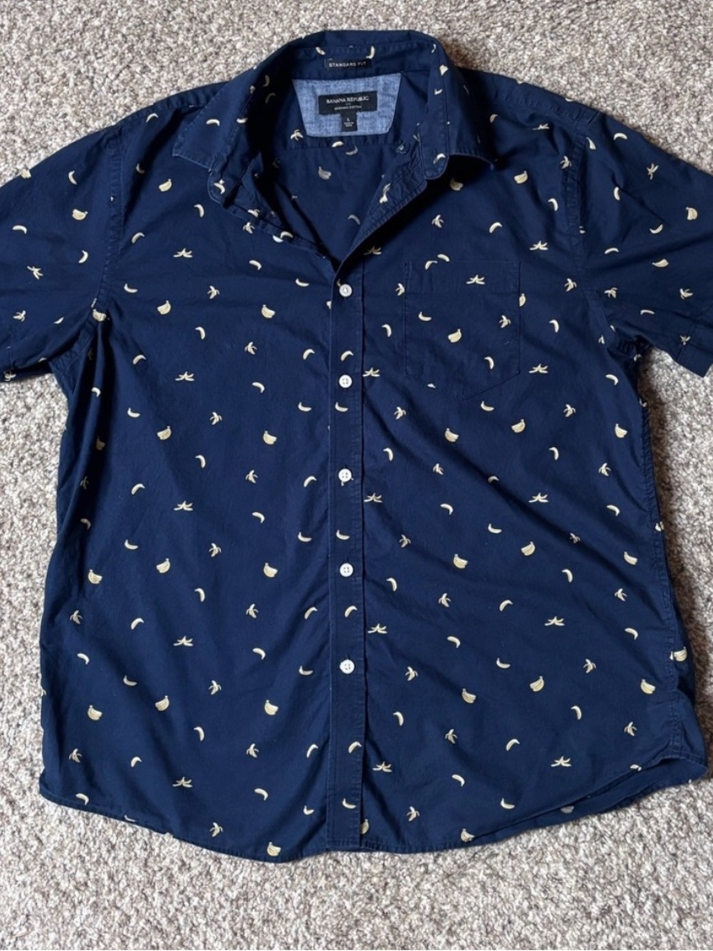 Banana Republic Men's Navy Short-Sleeve Banana Shirt